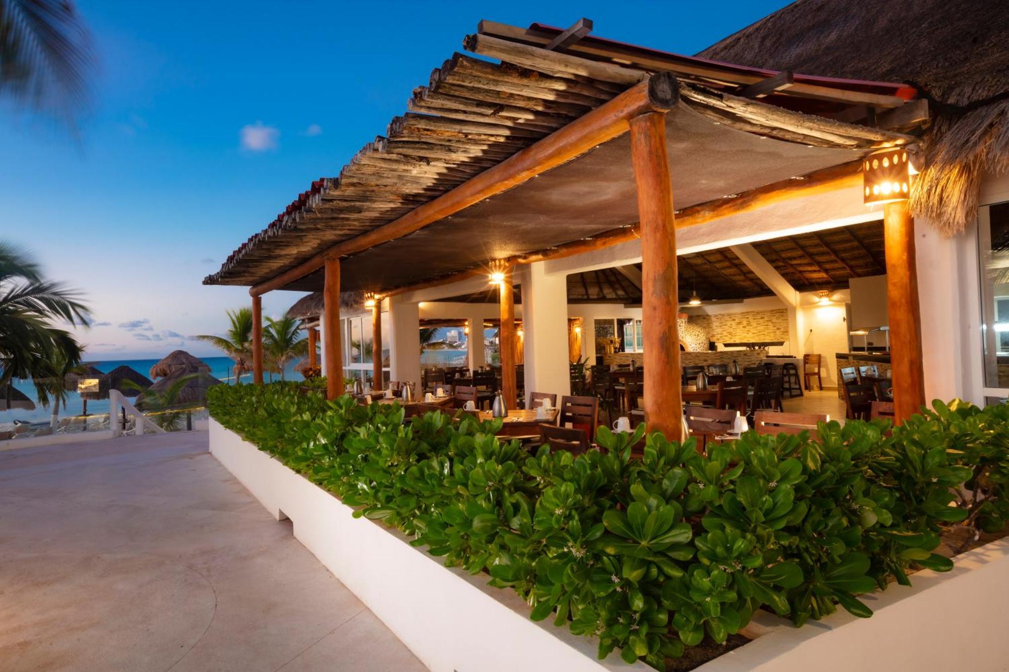 Krystal Cancún Exterior foto